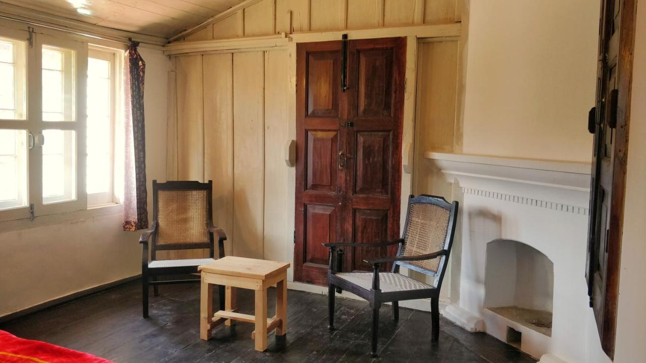 Black Bear Cottage Khajjiar Exteriör bild